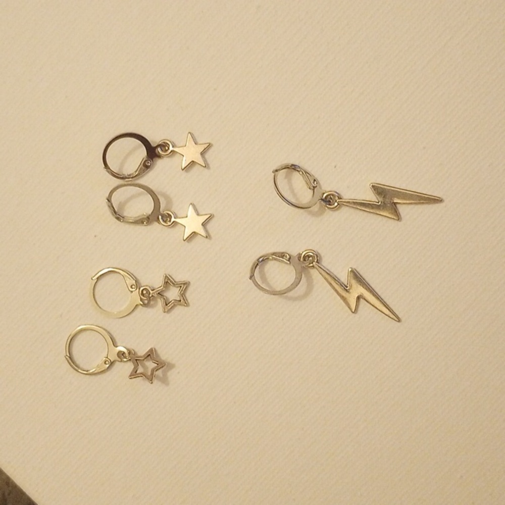Really cute 3 sets of earrings